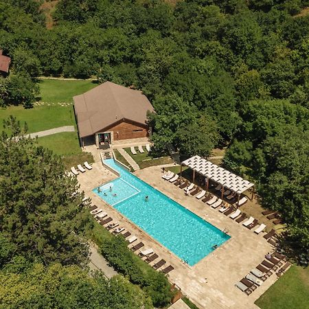 Apricot Aghveran Resort Bagian luar foto