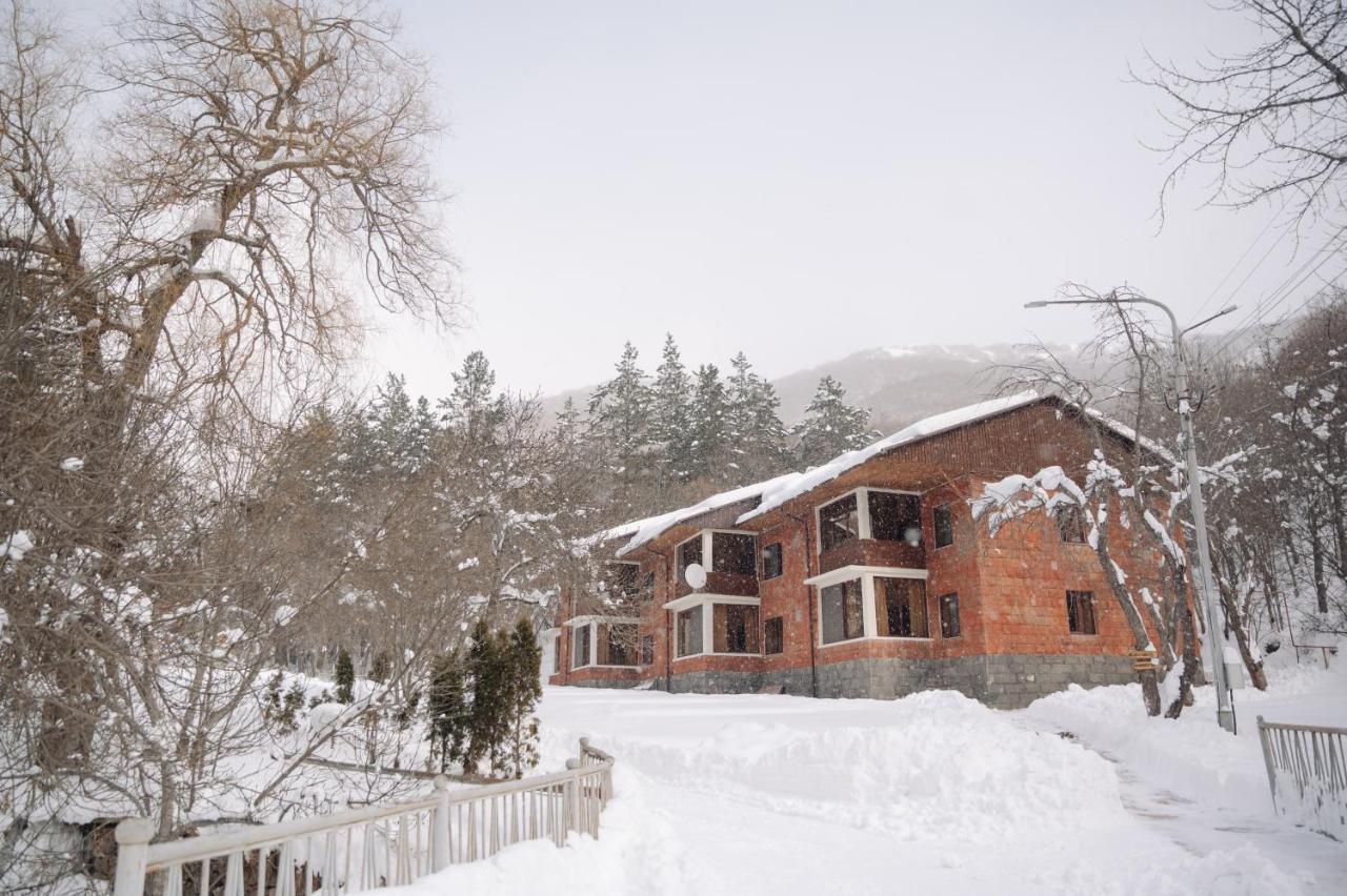 Apricot Aghveran Resort Bagian luar foto