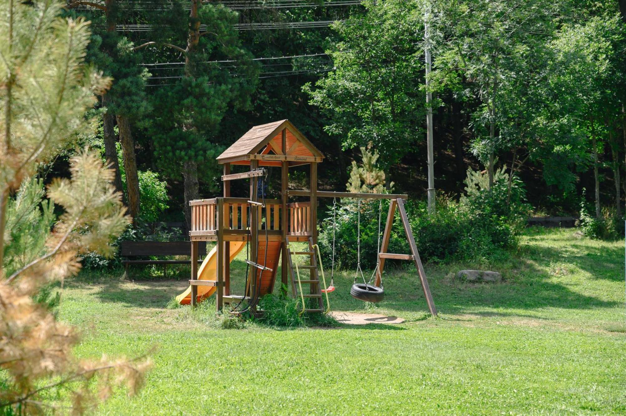 Apricot Aghveran Resort Bagian luar foto