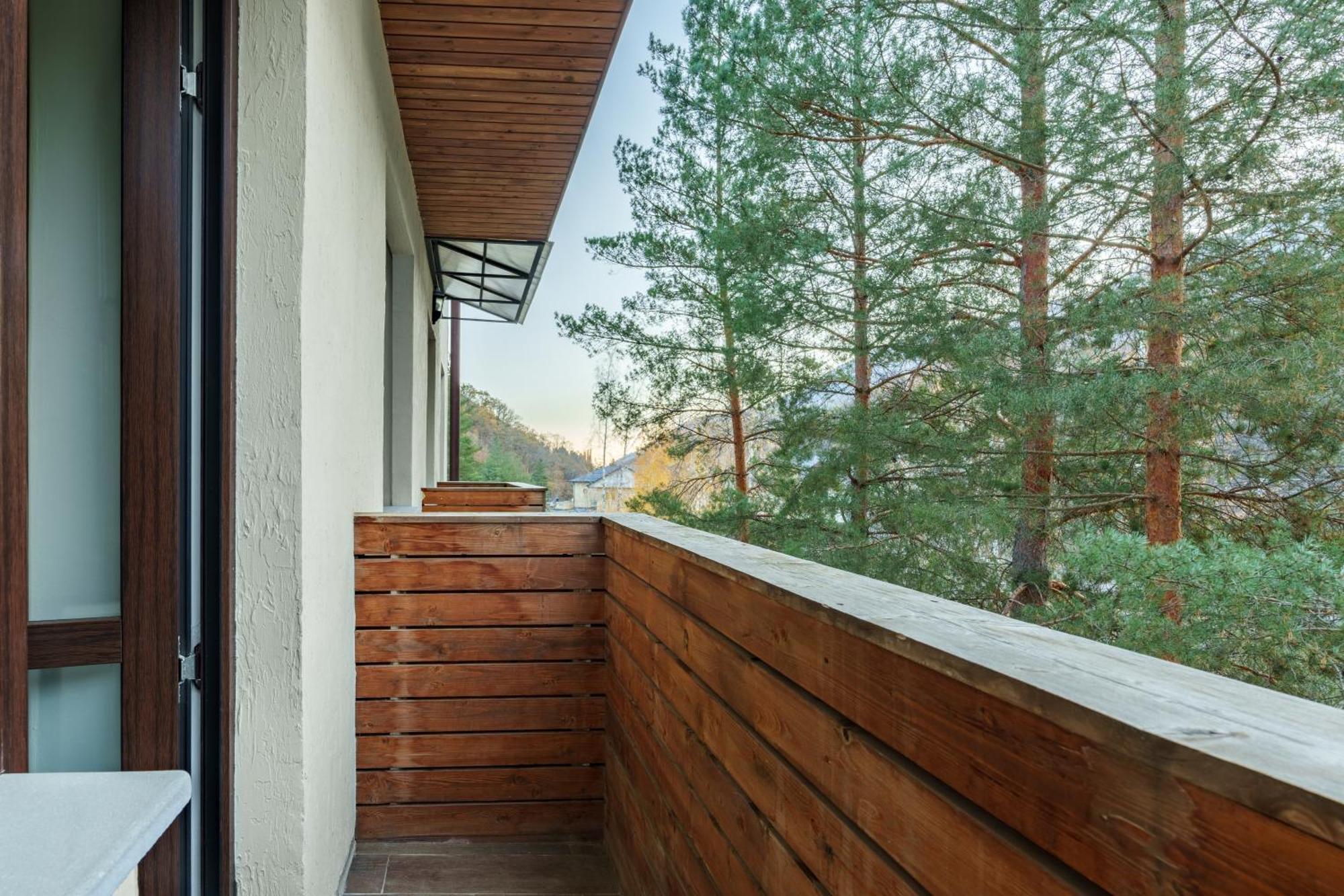 Apricot Aghveran Resort Bagian luar foto