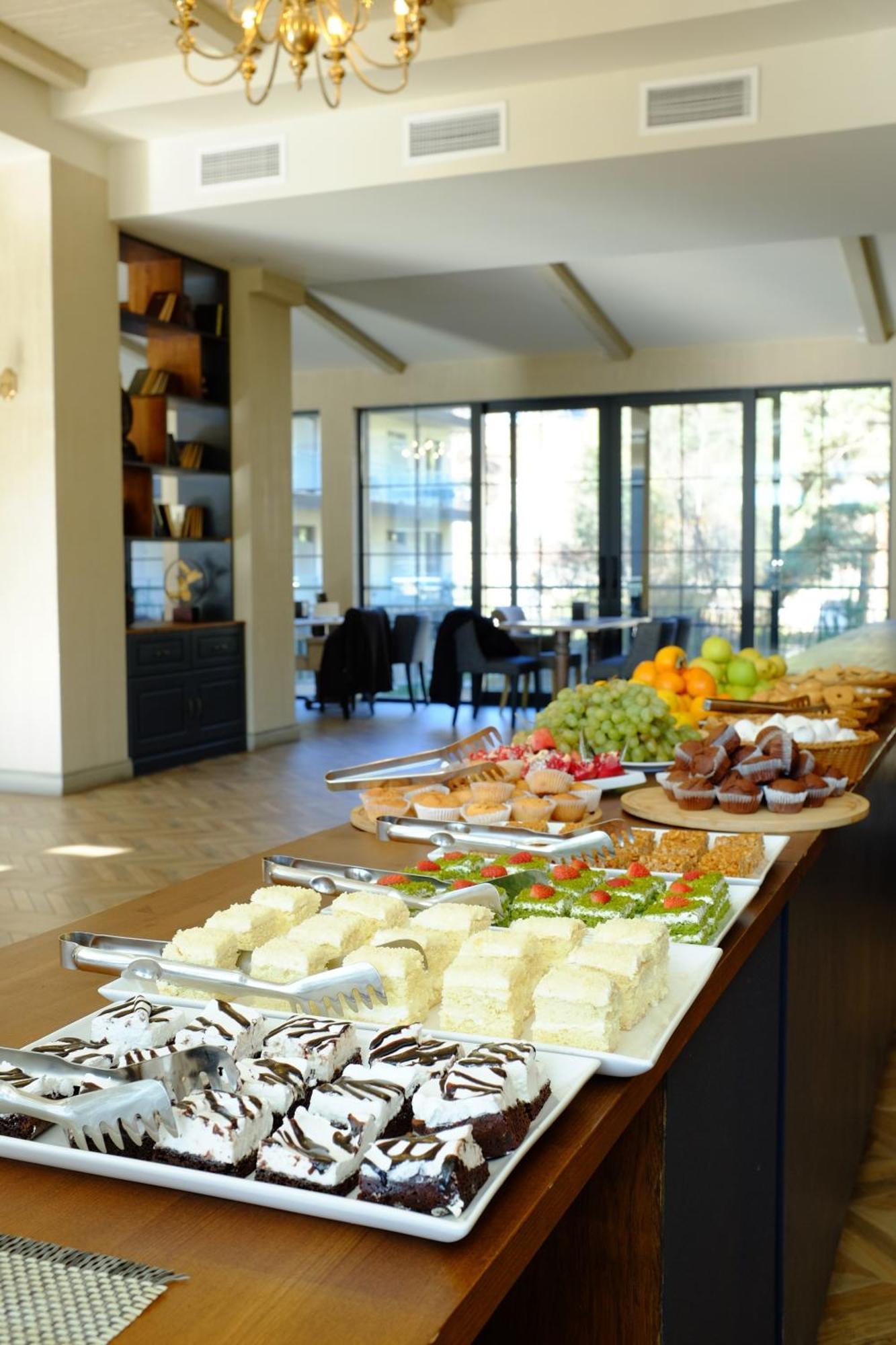 Apricot Aghveran Resort Bagian luar foto