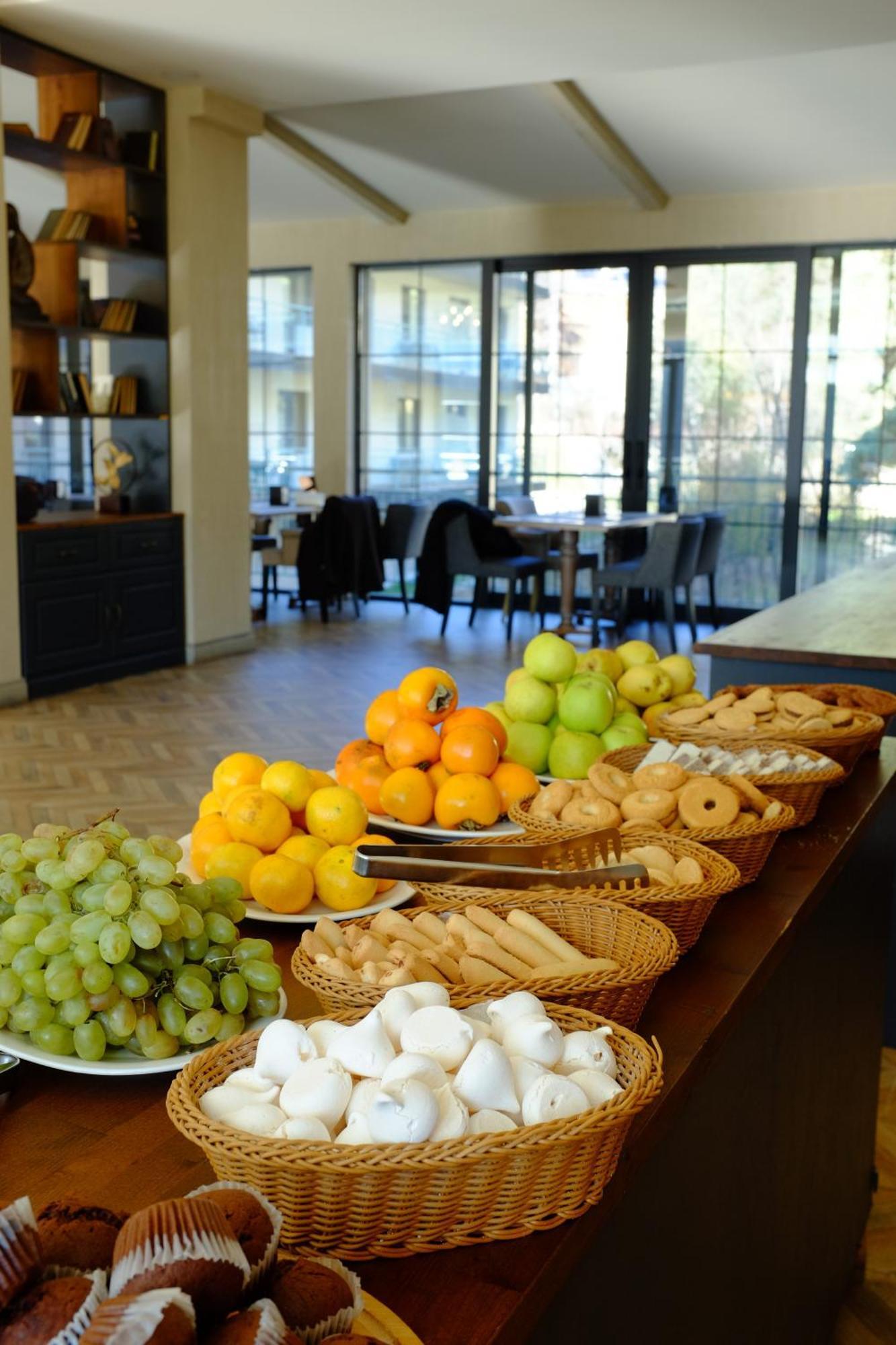 Apricot Aghveran Resort Bagian luar foto